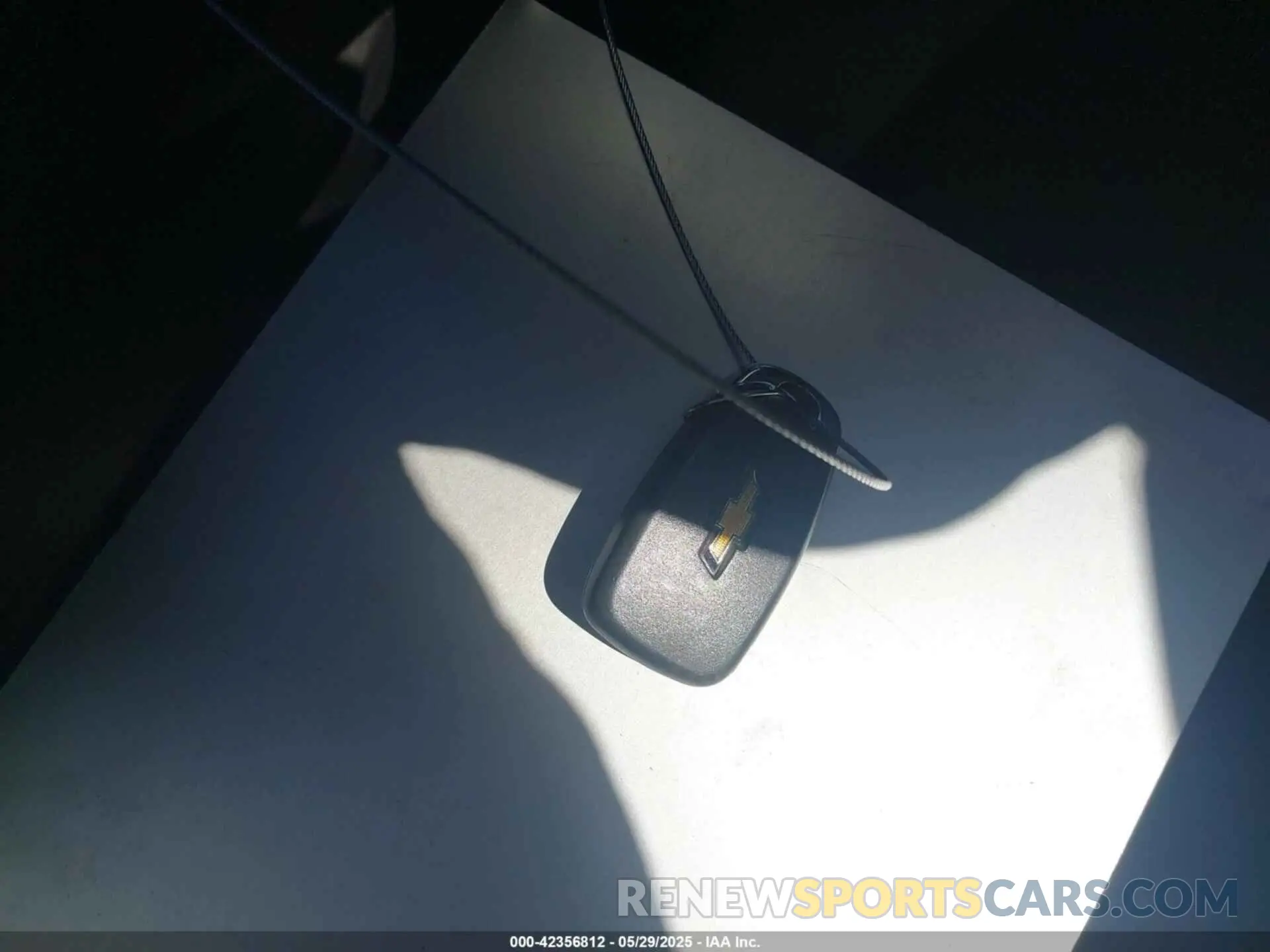 11 Photograph of a damaged car 2GNAXUEVXL6194714 CHEVROLET EQUINOX 2020