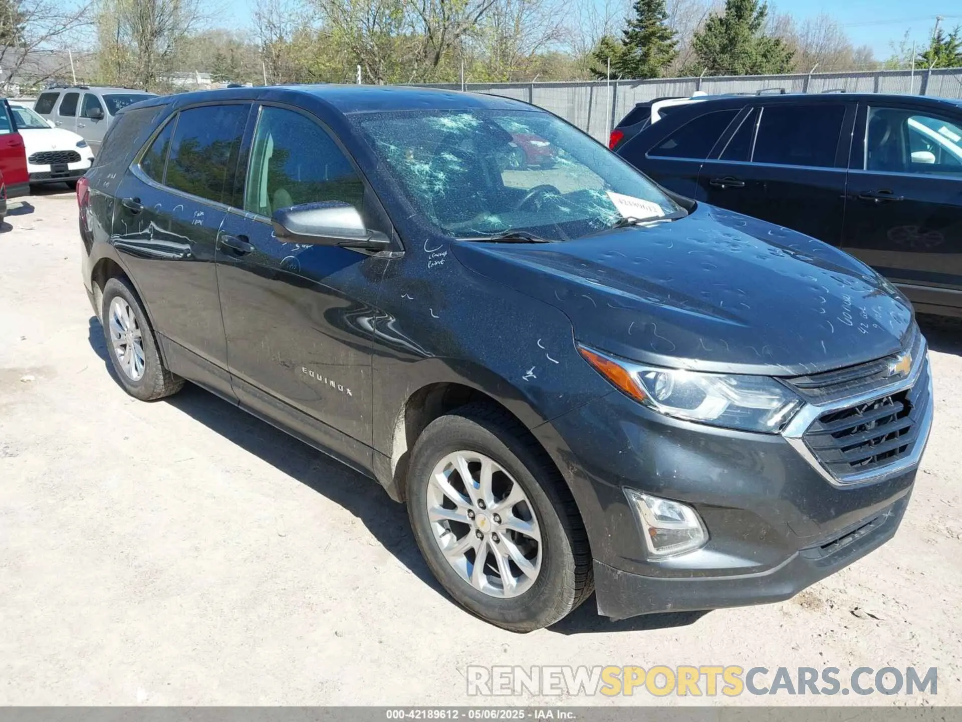 1 Photograph of a damaged car 2GNAXUEVXL6222768 CHEVROLET EQUINOX 2020