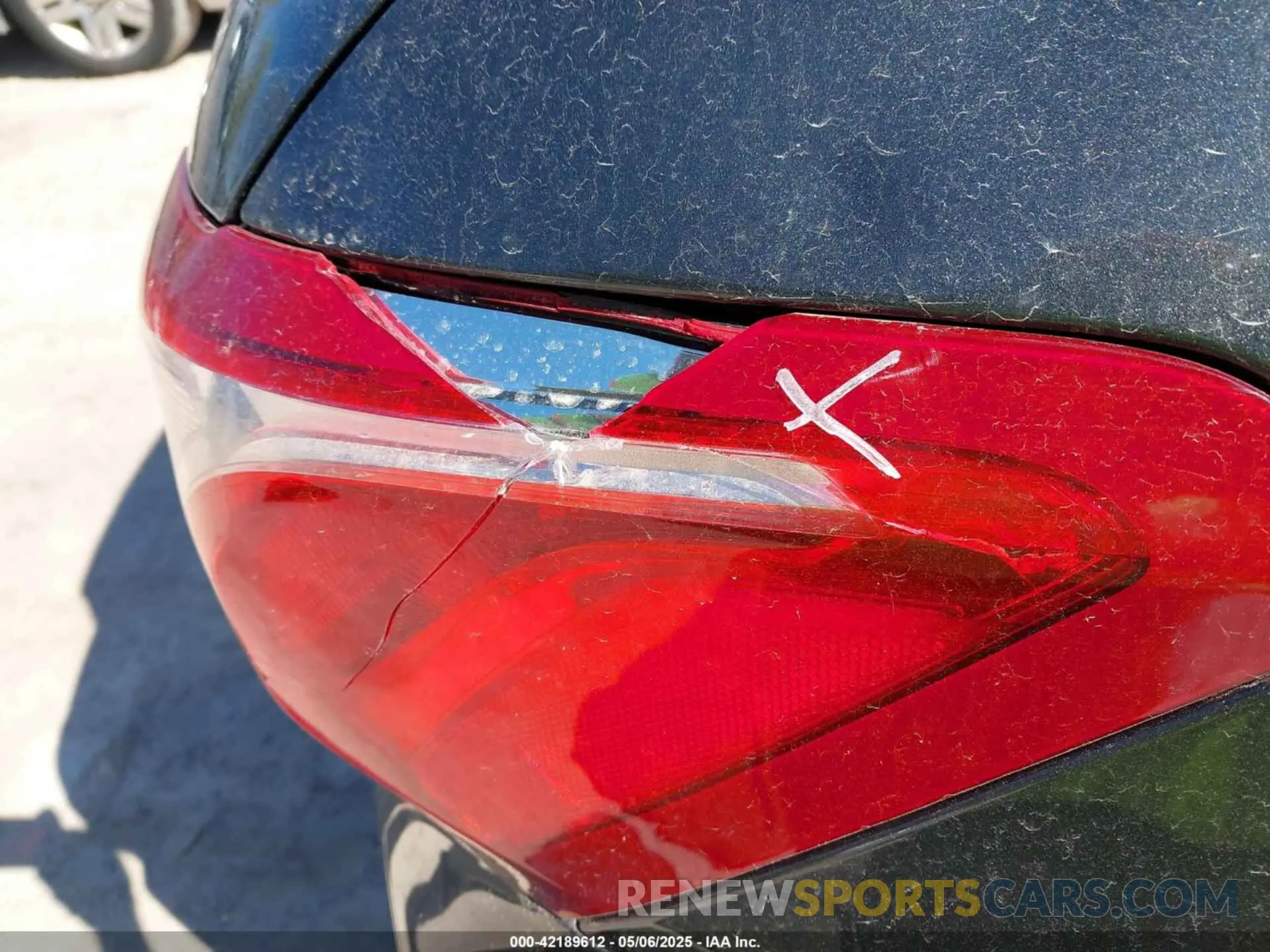 19 Photograph of a damaged car 2GNAXUEVXL6222768 CHEVROLET EQUINOX 2020