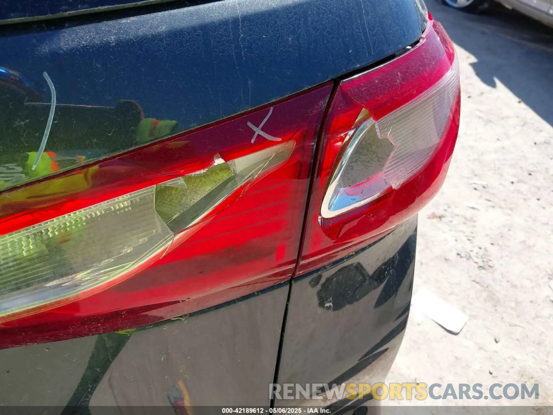 20 Photograph of a damaged car 2GNAXUEVXL6222768 CHEVROLET EQUINOX 2020