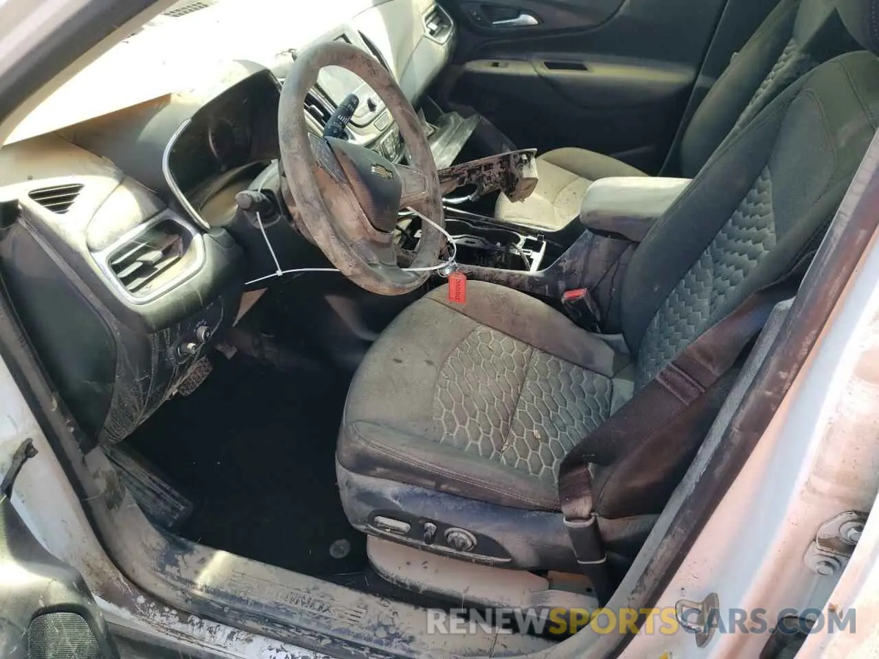 7 Photograph of a damaged car 2GNAXUEVXL6240722 CHEVROLET EQUINOX 2020