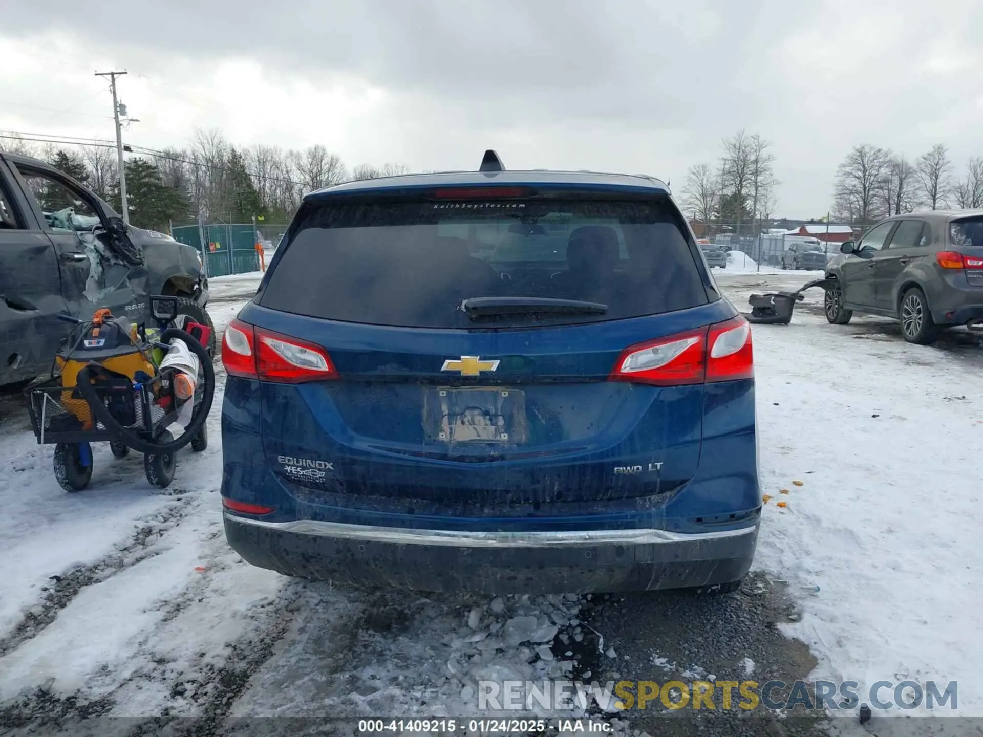 16 Photograph of a damaged car 2GNAXUEVXL6254829 CHEVROLET EQUINOX 2020