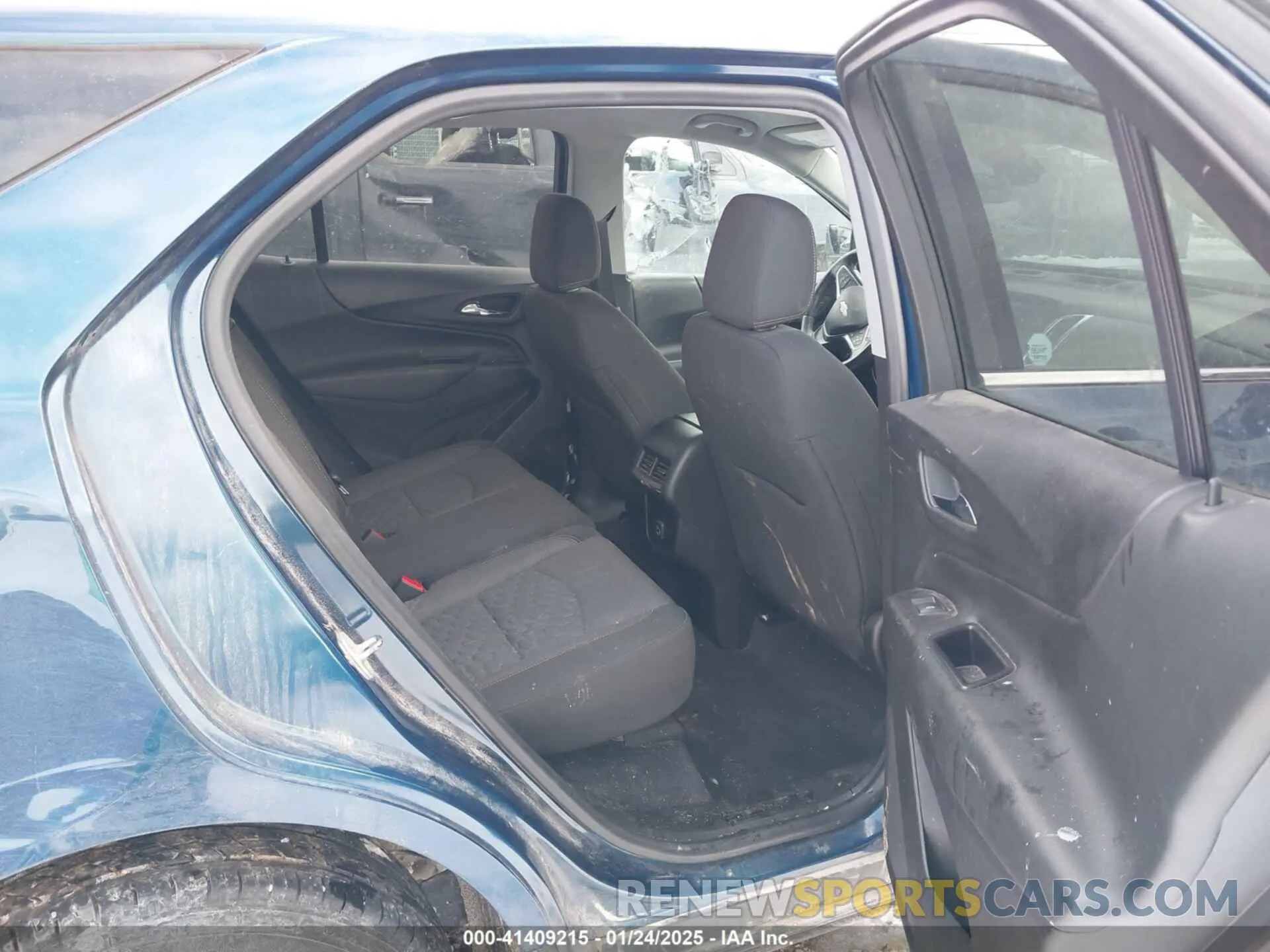8 Photograph of a damaged car 2GNAXUEVXL6254829 CHEVROLET EQUINOX 2020