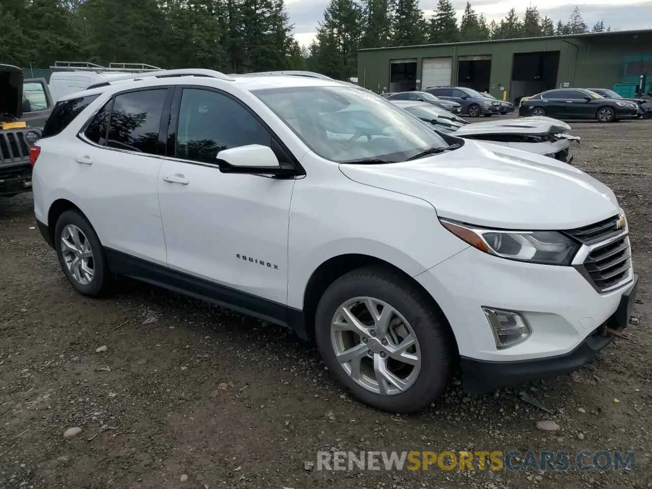 4 Photograph of a damaged car 2GNAXVEX1L6194754 CHEVROLET EQUINOX 2020