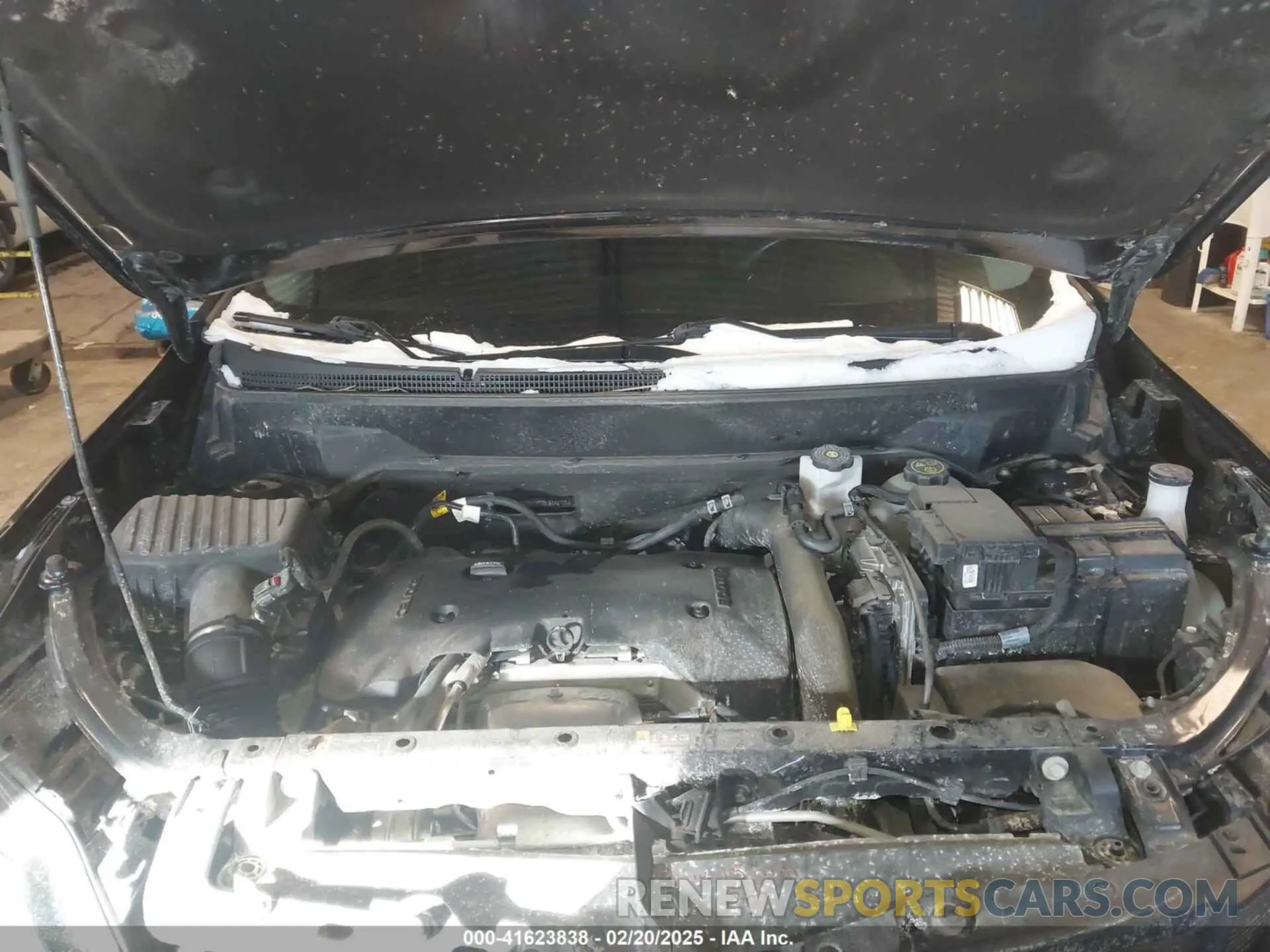 10 Photograph of a damaged car 2GNAXVEX3L6148908 CHEVROLET EQUINOX 2020