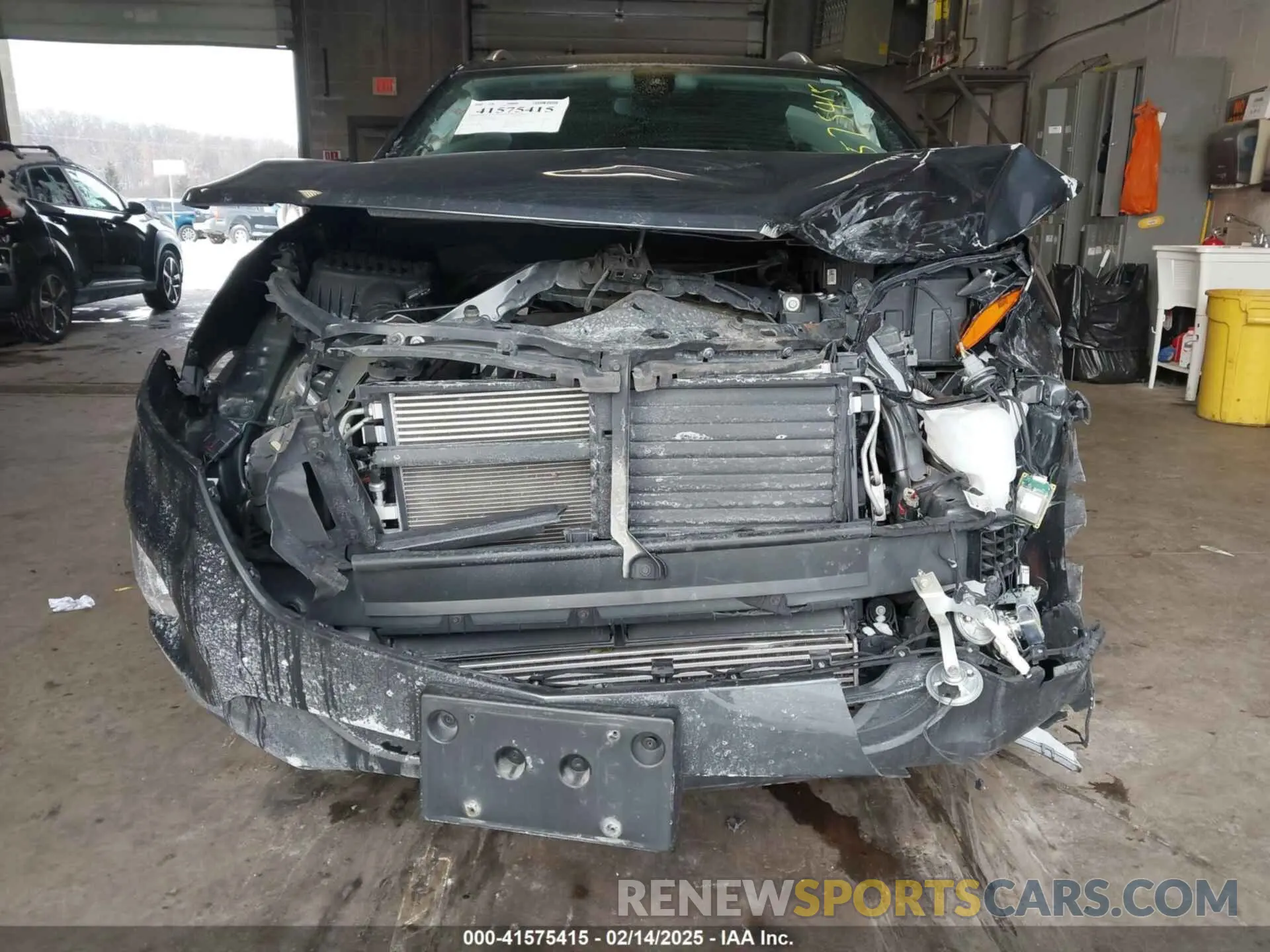 6 Photograph of a damaged car 2GNAXVEX7L6129889 CHEVROLET EQUINOX 2020