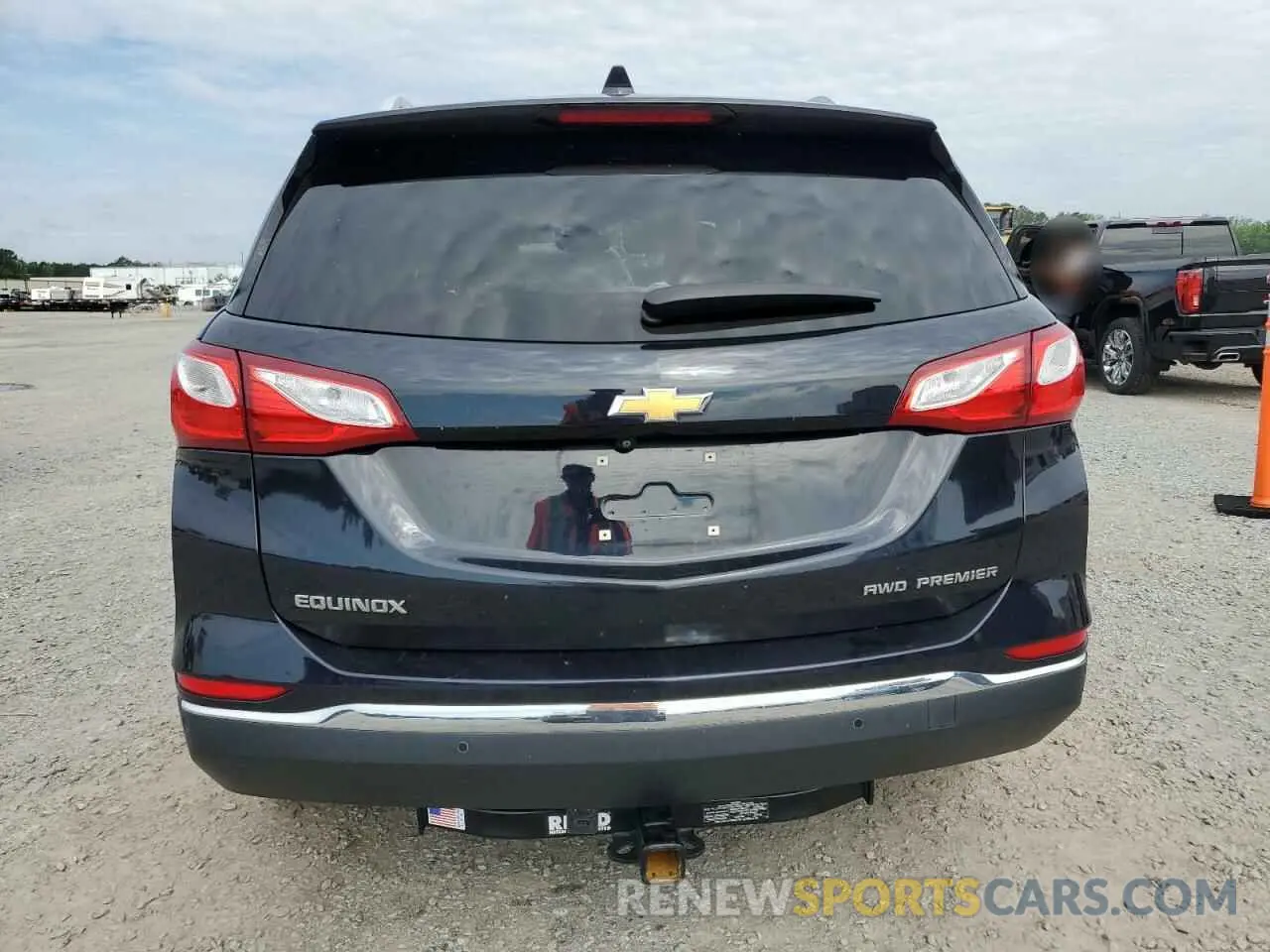 6 Photograph of a damaged car 2GNAXXEV2L6215315 CHEVROLET EQUINOX 2020