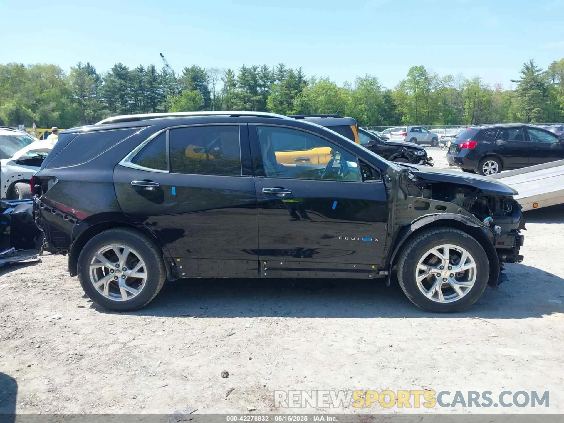 14 Photograph of a damaged car 2GNAXXEV4L6237347 CHEVROLET EQUINOX 2020