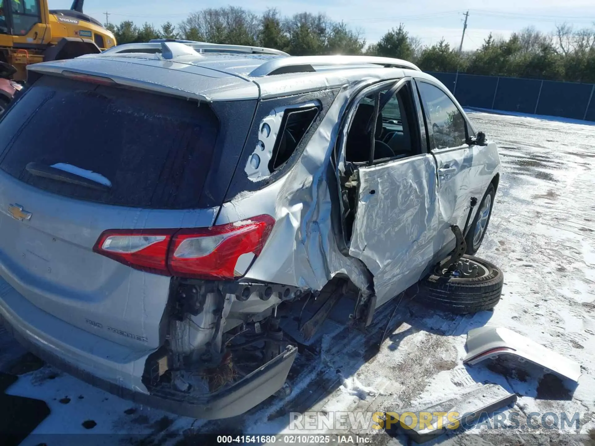 6 Photograph of a damaged car 2GNAXXEV7L6162109 CHEVROLET EQUINOX 2020