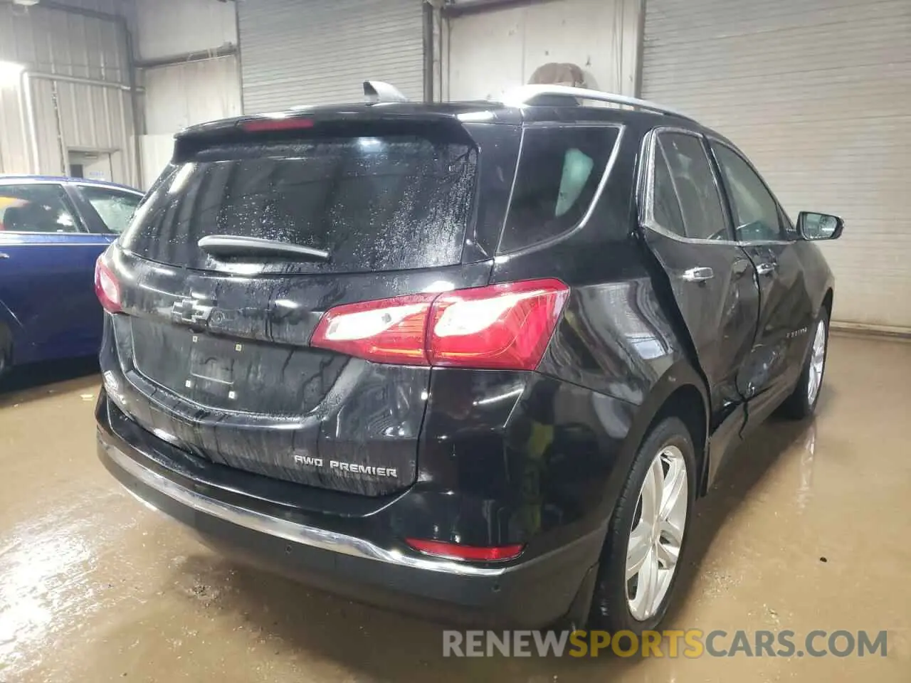 3 Photograph of a damaged car 2GNAXXEV8L6111962 CHEVROLET EQUINOX 2020