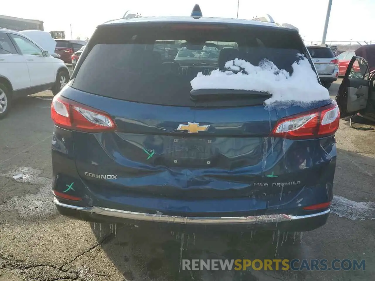 6 Photograph of a damaged car 2GNAXXEV9L6174858 CHEVROLET EQUINOX 2020