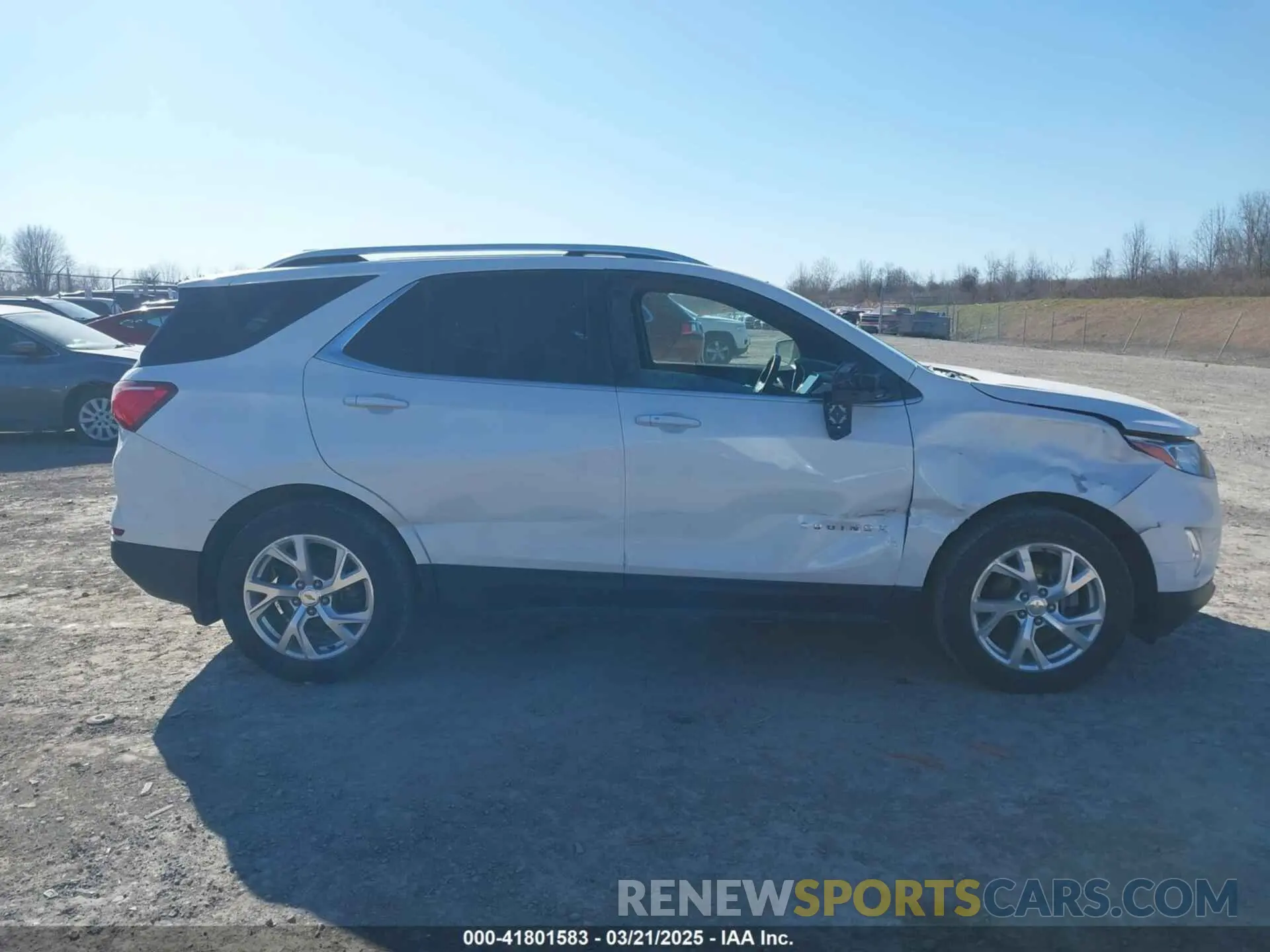 13 Photograph of a damaged car 2GNAXXEV9L6192518 CHEVROLET EQUINOX 2020