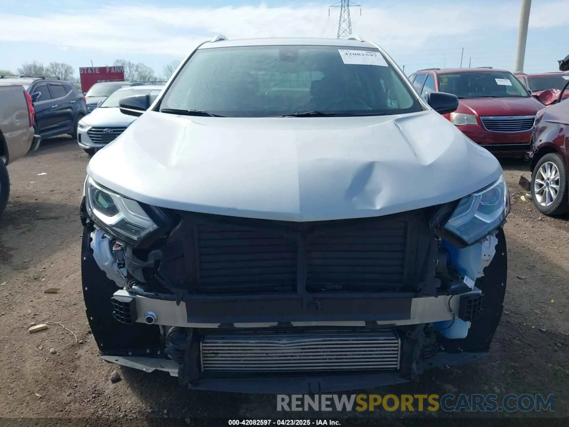 13 Photograph of a damaged car 2GNAXYEX1L6221209 CHEVROLET EQUINOX 2020