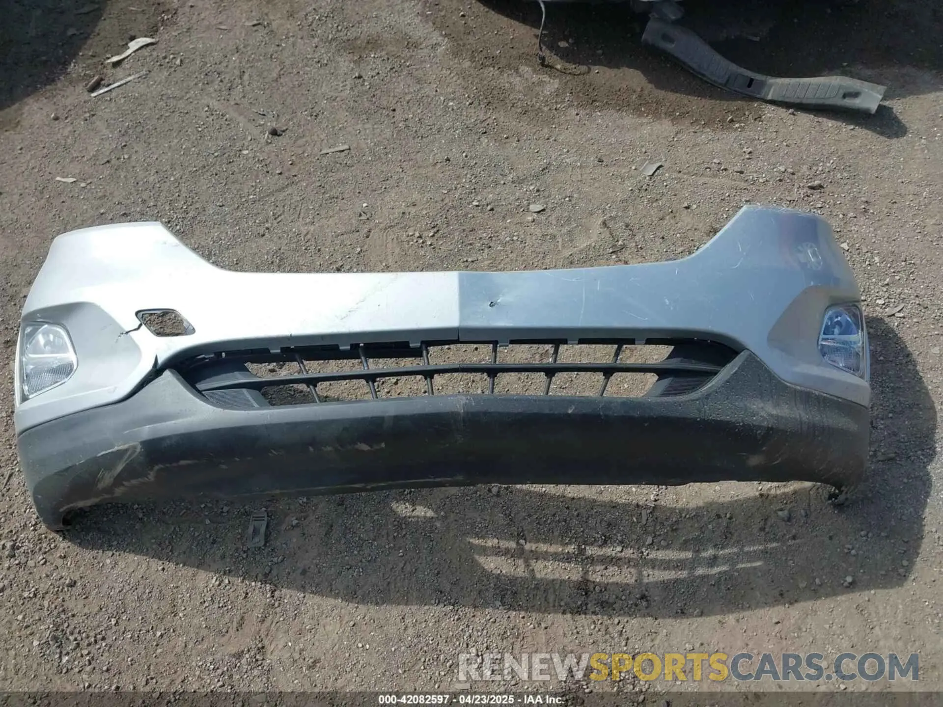 19 Photograph of a damaged car 2GNAXYEX1L6221209 CHEVROLET EQUINOX 2020