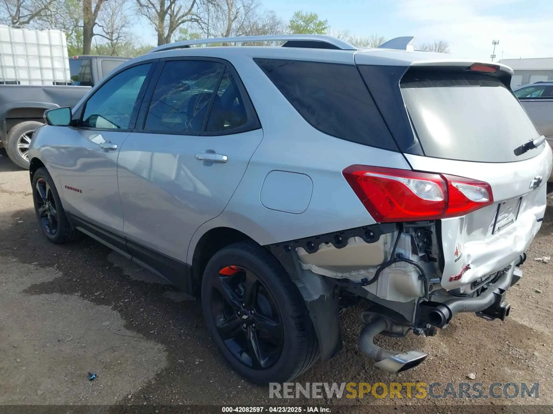 3 Photograph of a damaged car 2GNAXYEX1L6221209 CHEVROLET EQUINOX 2020