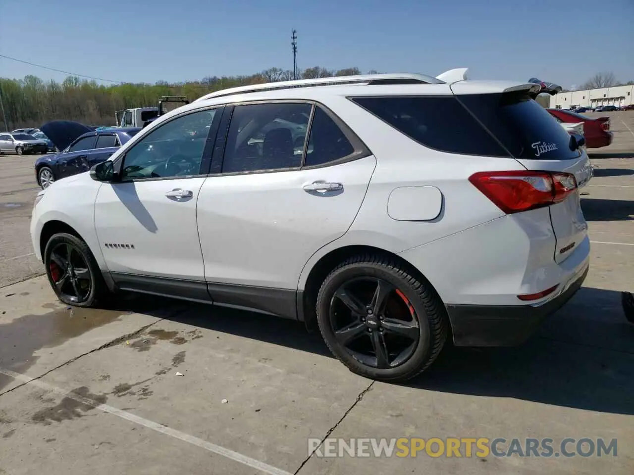 2 Photograph of a damaged car 2GNAXYEX2L6186695 CHEVROLET EQUINOX 2020