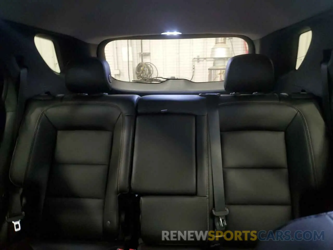 10 Photograph of a damaged car 2GNAXYEX5L6157692 CHEVROLET EQUINOX 2020