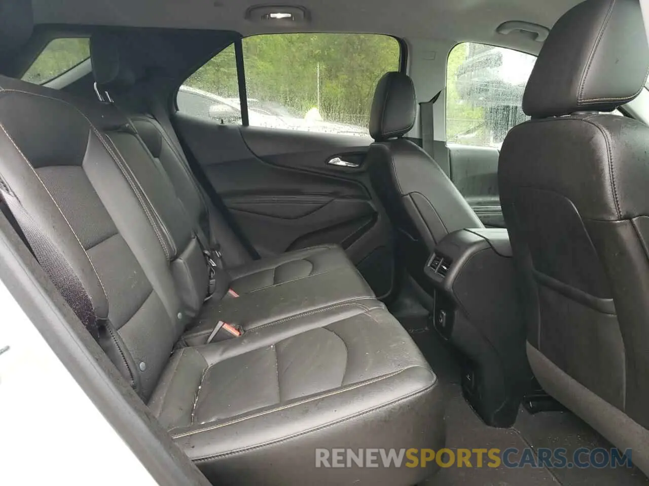 11 Photograph of a damaged car 2GNAXYEX5L6201156 CHEVROLET EQUINOX 2020