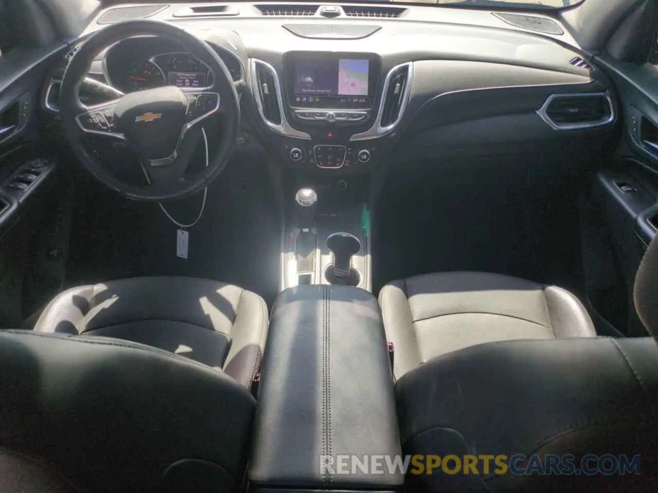 8 Photograph of a damaged car 2GNAXYEX5L6275953 CHEVROLET EQUINOX 2020