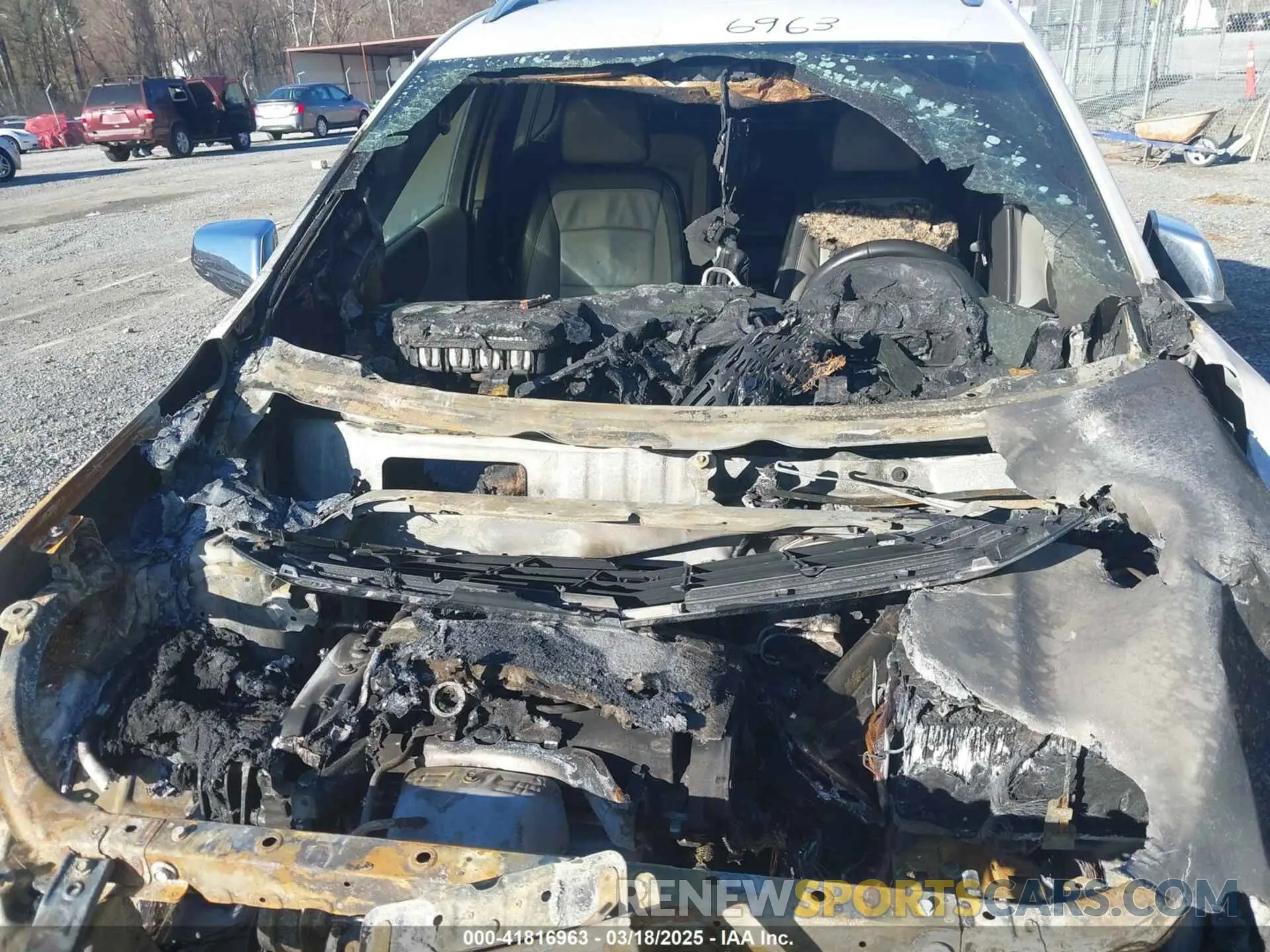 6 Photograph of a damaged car 2GNAXYEX7L6157497 CHEVROLET EQUINOX 2020