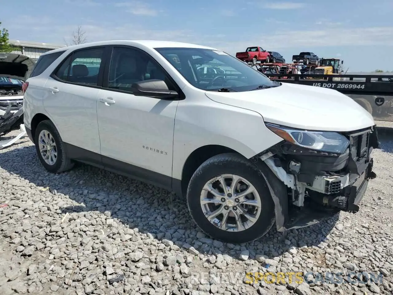 4 Photograph of a damaged car 3GNAX5EV7LS546283 CHEVROLET EQUINOX 2020