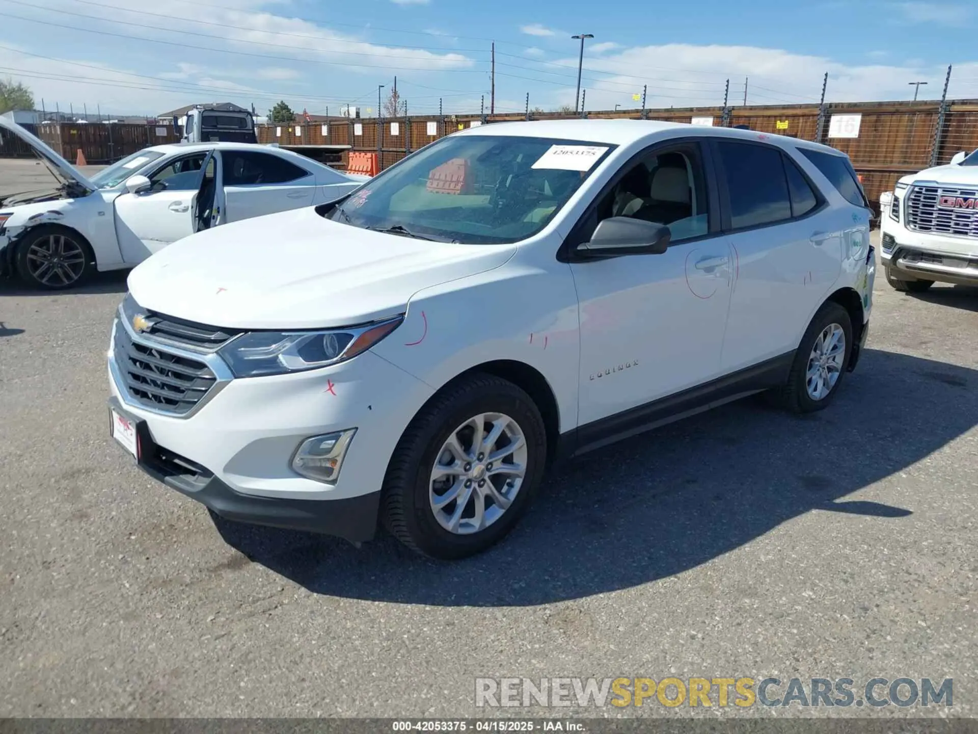 2 Photograph of a damaged car 3GNAX5EV8LS729773 CHEVROLET EQUINOX 2020