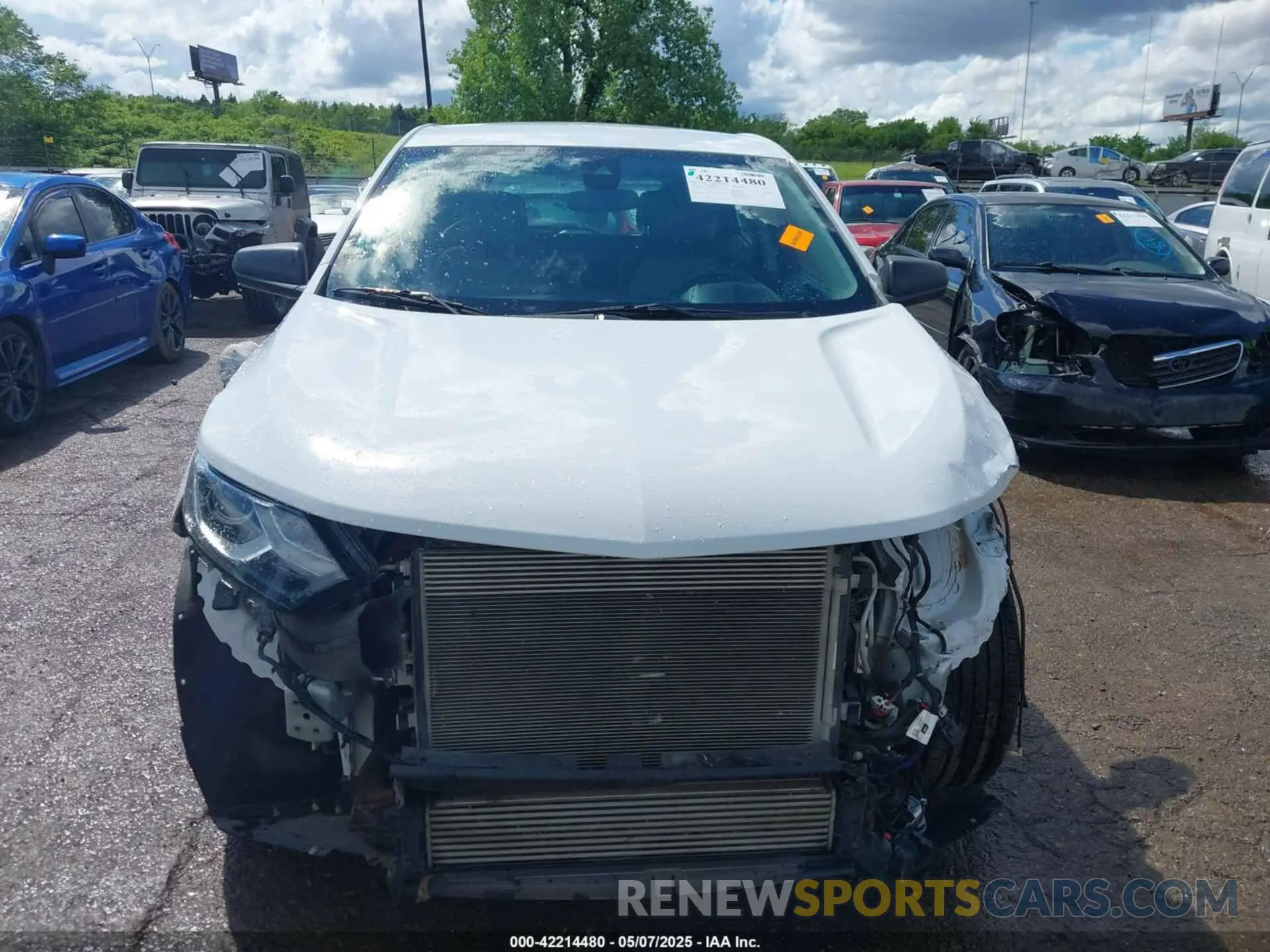 13 Photograph of a damaged car 3GNAXFEV0LS654136 CHEVROLET EQUINOX 2020