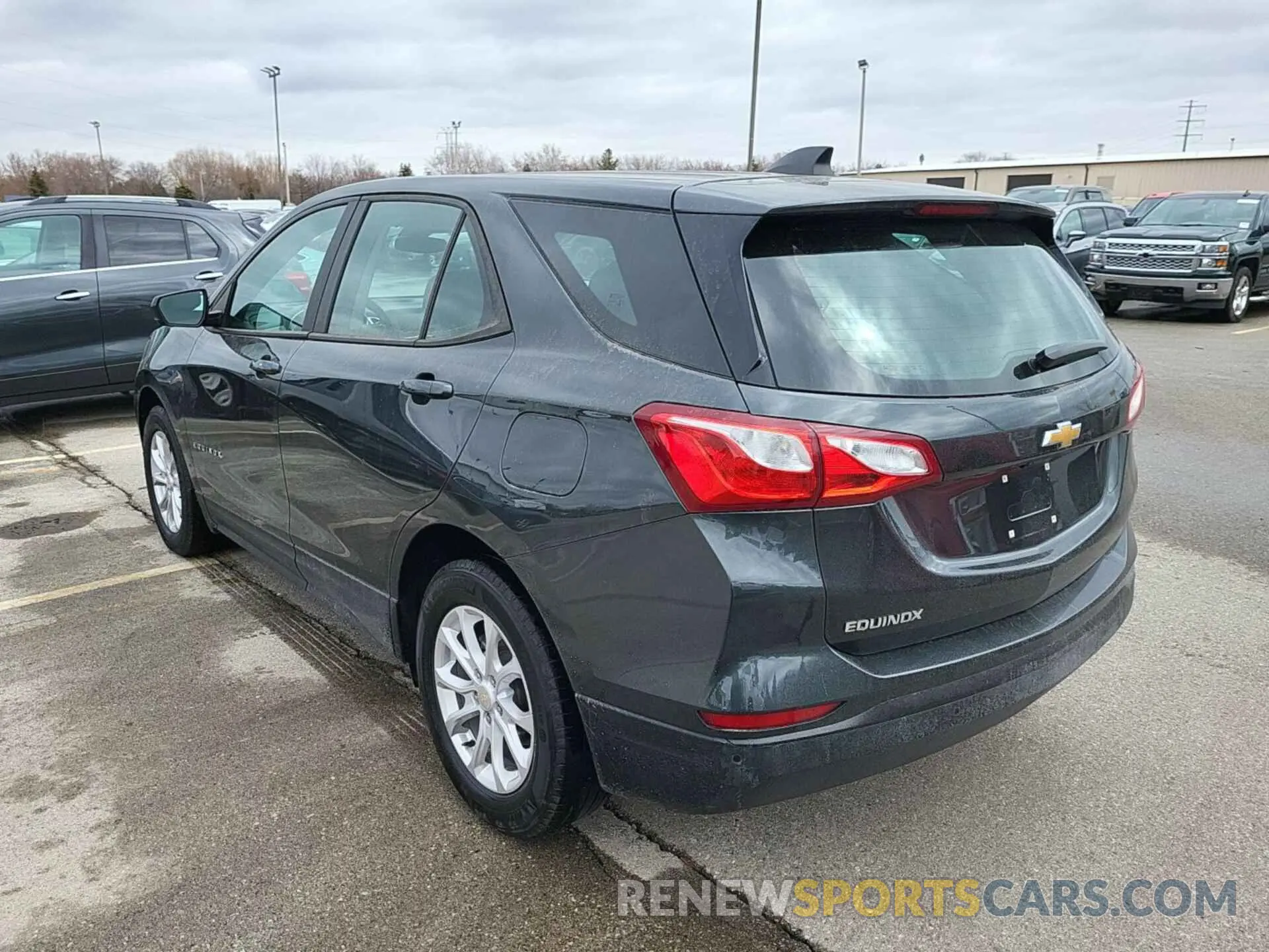 16 Photograph of a damaged car 3GNAXFEV3LS585152 CHEVROLET EQUINOX 2020