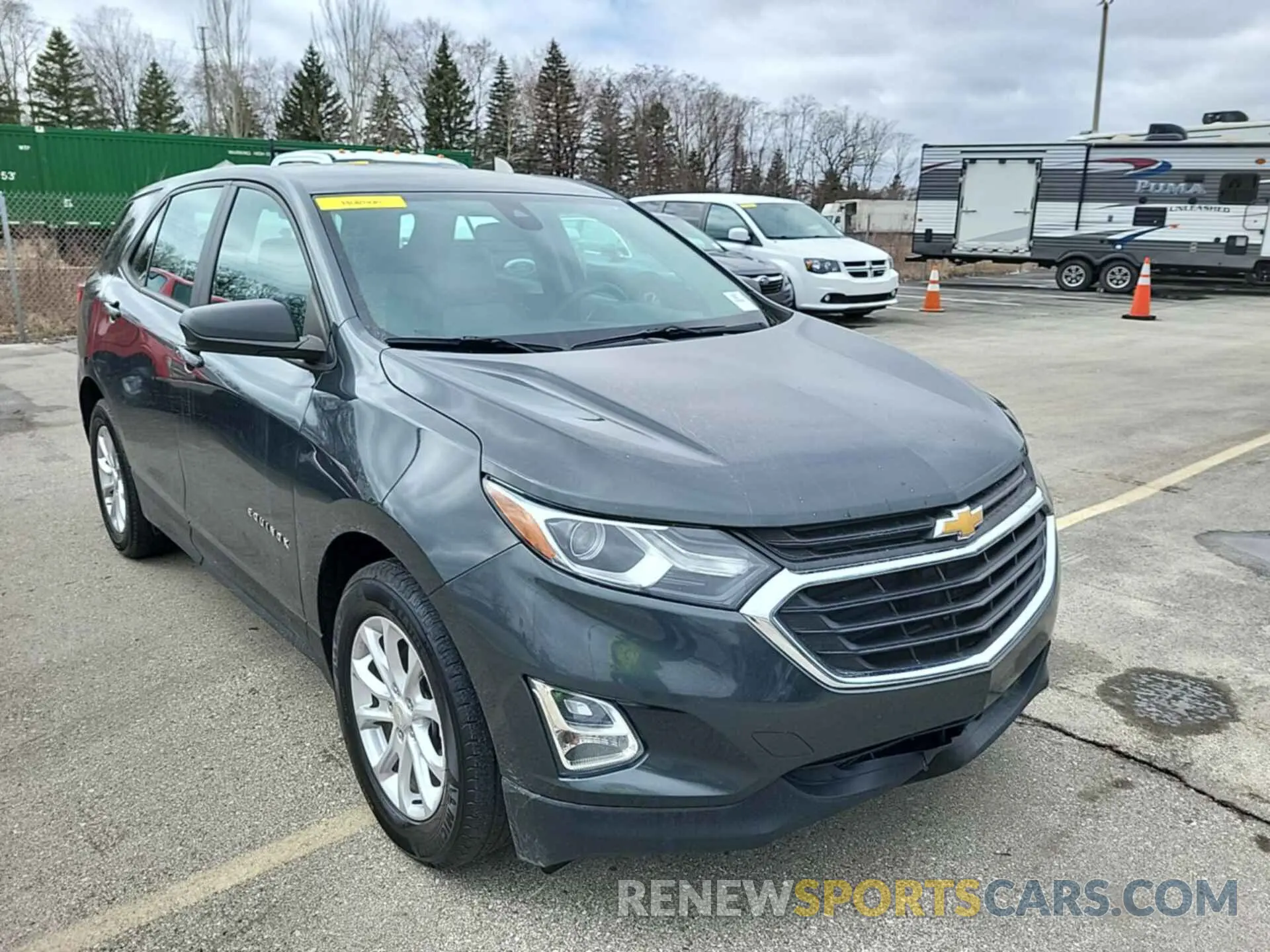 19 Photograph of a damaged car 3GNAXFEV3LS585152 CHEVROLET EQUINOX 2020
