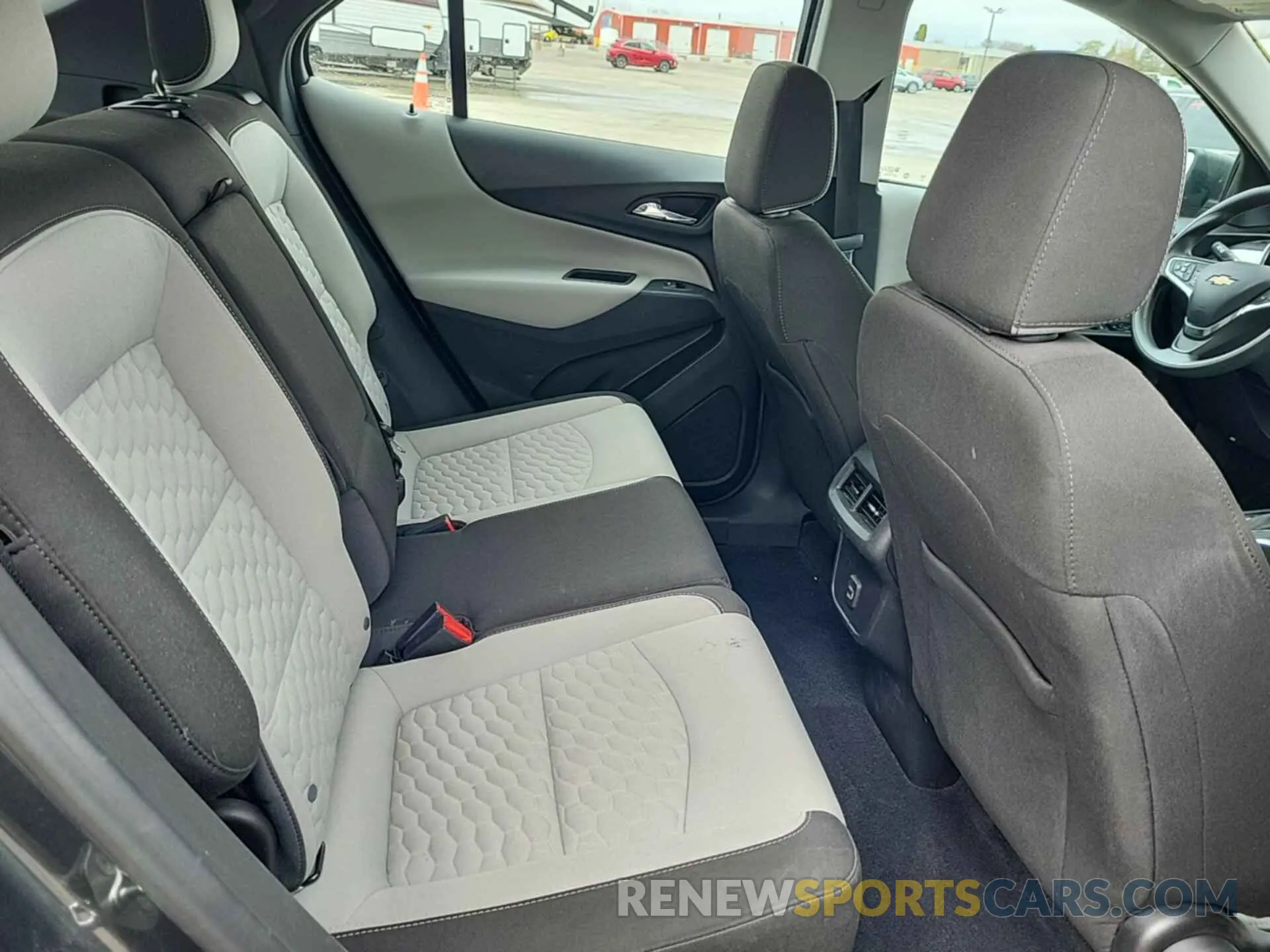 23 Photograph of a damaged car 3GNAXFEV3LS585152 CHEVROLET EQUINOX 2020