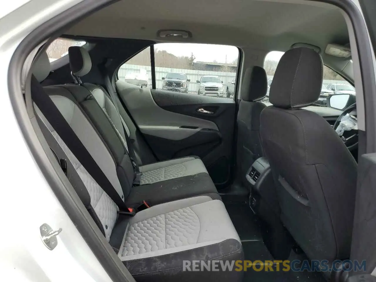 11 Photograph of a damaged car 3GNAXHEV0LS503034 CHEVROLET EQUINOX 2020
