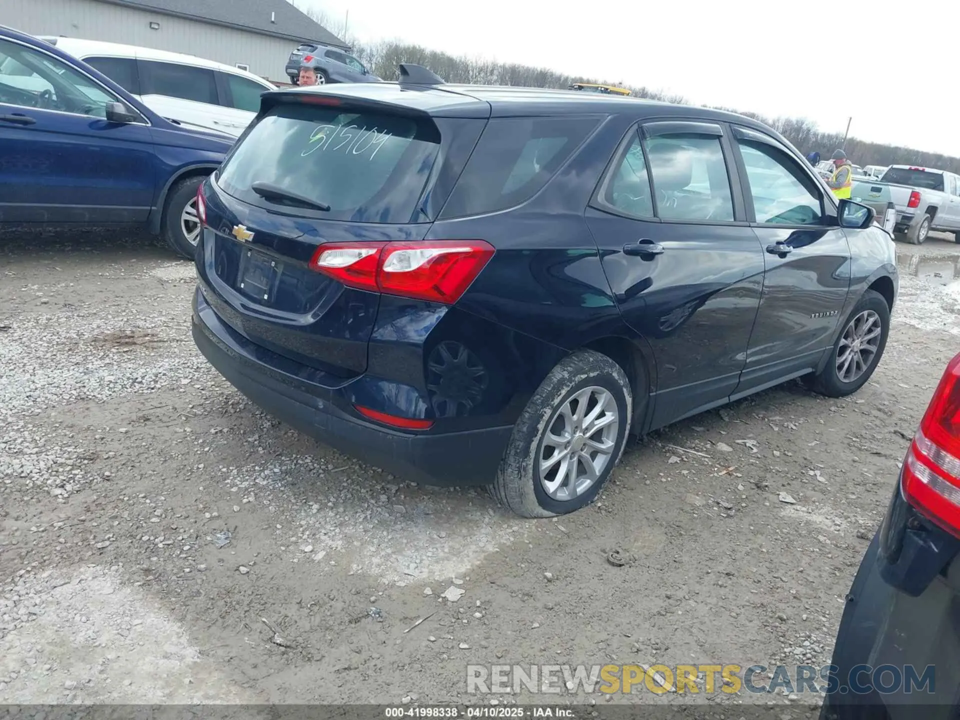 4 Photograph of a damaged car 3GNAXHEV0LS515104 CHEVROLET EQUINOX 2020
