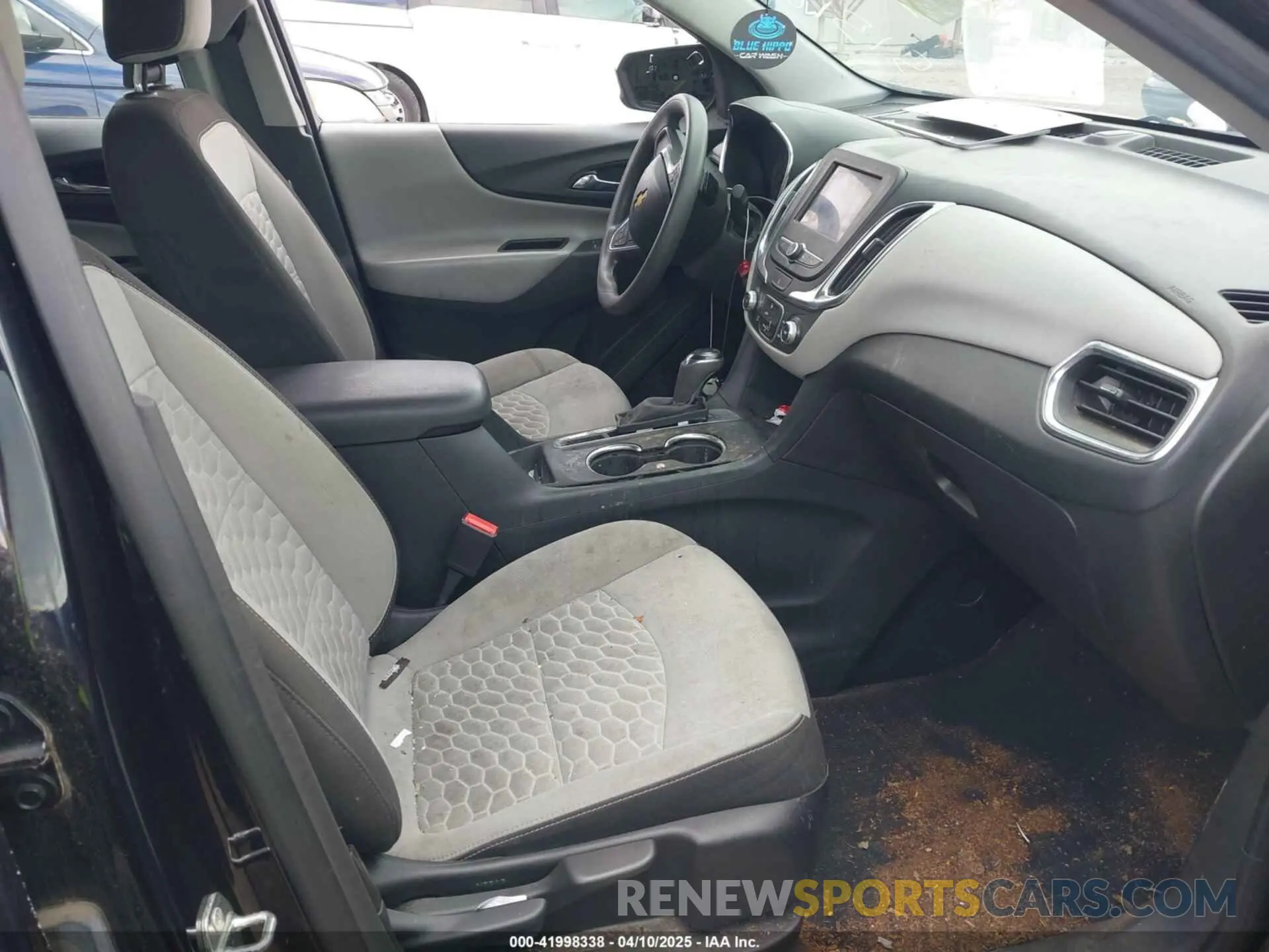 5 Photograph of a damaged car 3GNAXHEV0LS515104 CHEVROLET EQUINOX 2020