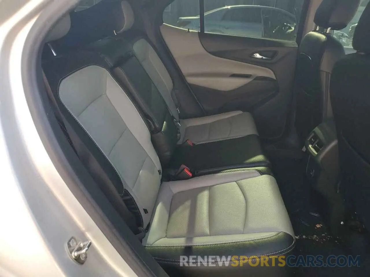 10 Photograph of a damaged car 3GNAXHEV0LS553125 CHEVROLET EQUINOX 2020
