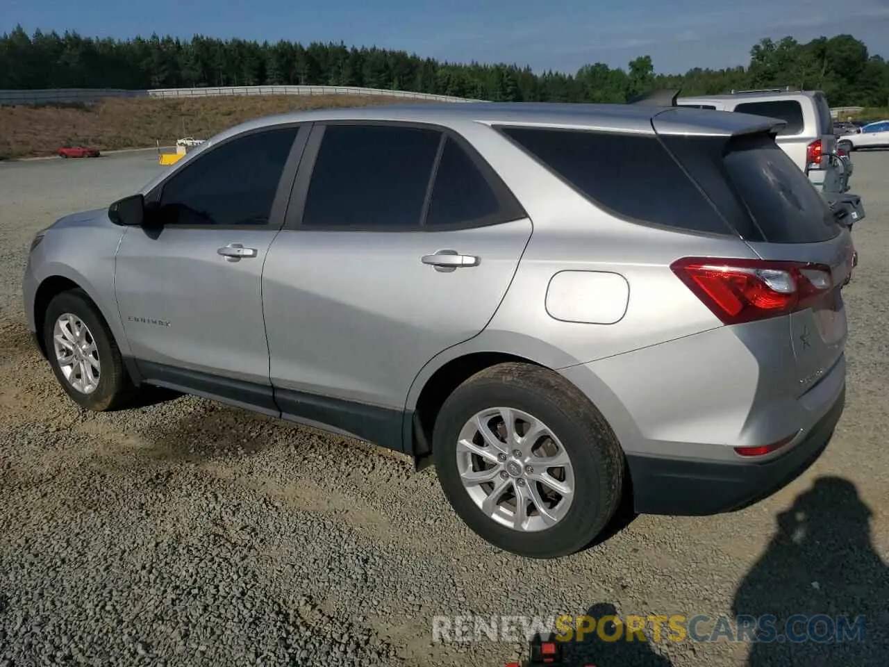 2 Photograph of a damaged car 3GNAXHEV0LS553125 CHEVROLET EQUINOX 2020