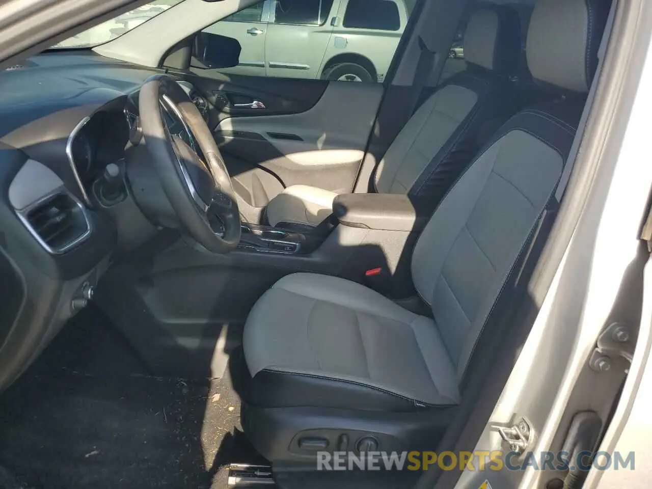 7 Photograph of a damaged car 3GNAXHEV0LS553125 CHEVROLET EQUINOX 2020
