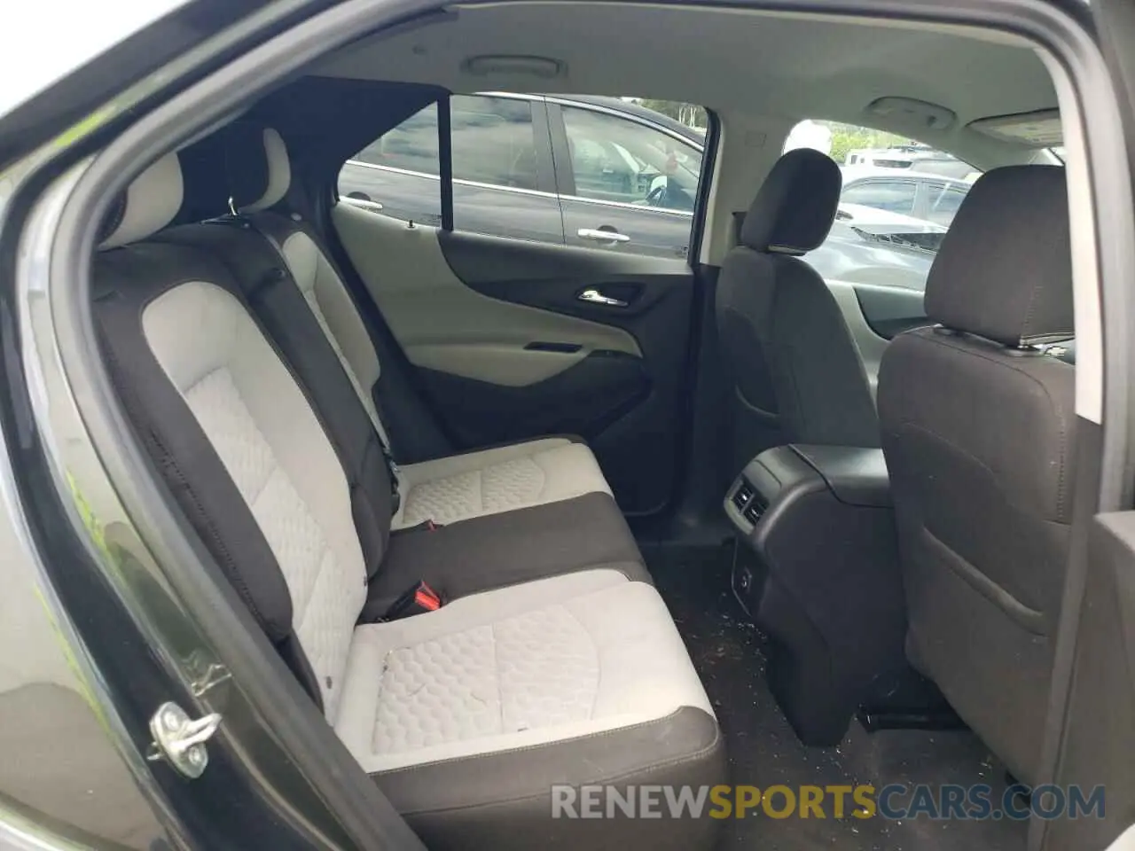 10 Photograph of a damaged car 3GNAXHEV0LS560673 CHEVROLET EQUINOX 2020