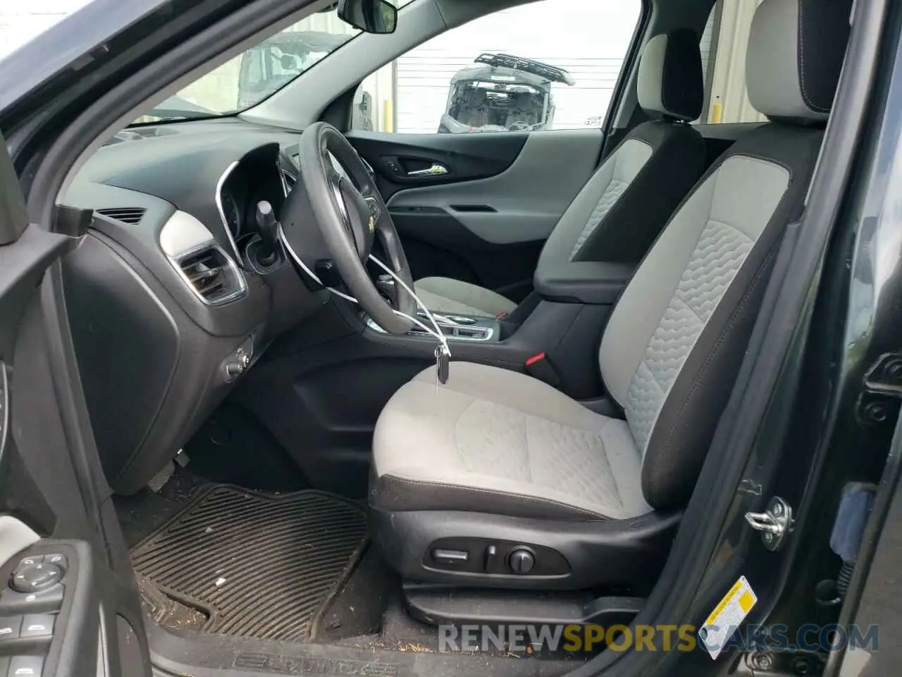 7 Photograph of a damaged car 3GNAXHEV0LS560673 CHEVROLET EQUINOX 2020