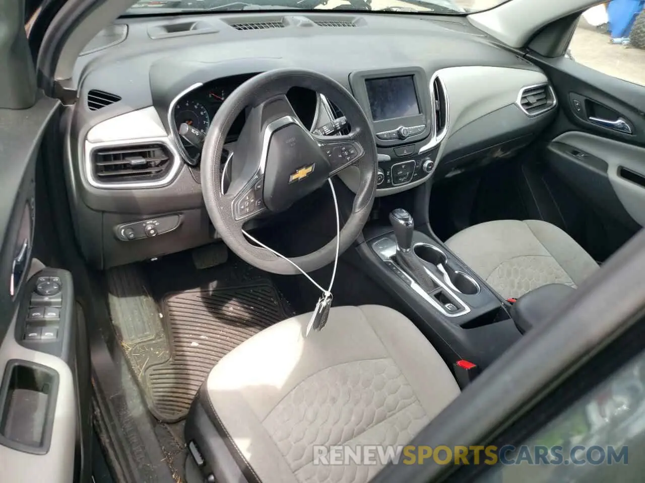 8 Photograph of a damaged car 3GNAXHEV0LS560673 CHEVROLET EQUINOX 2020