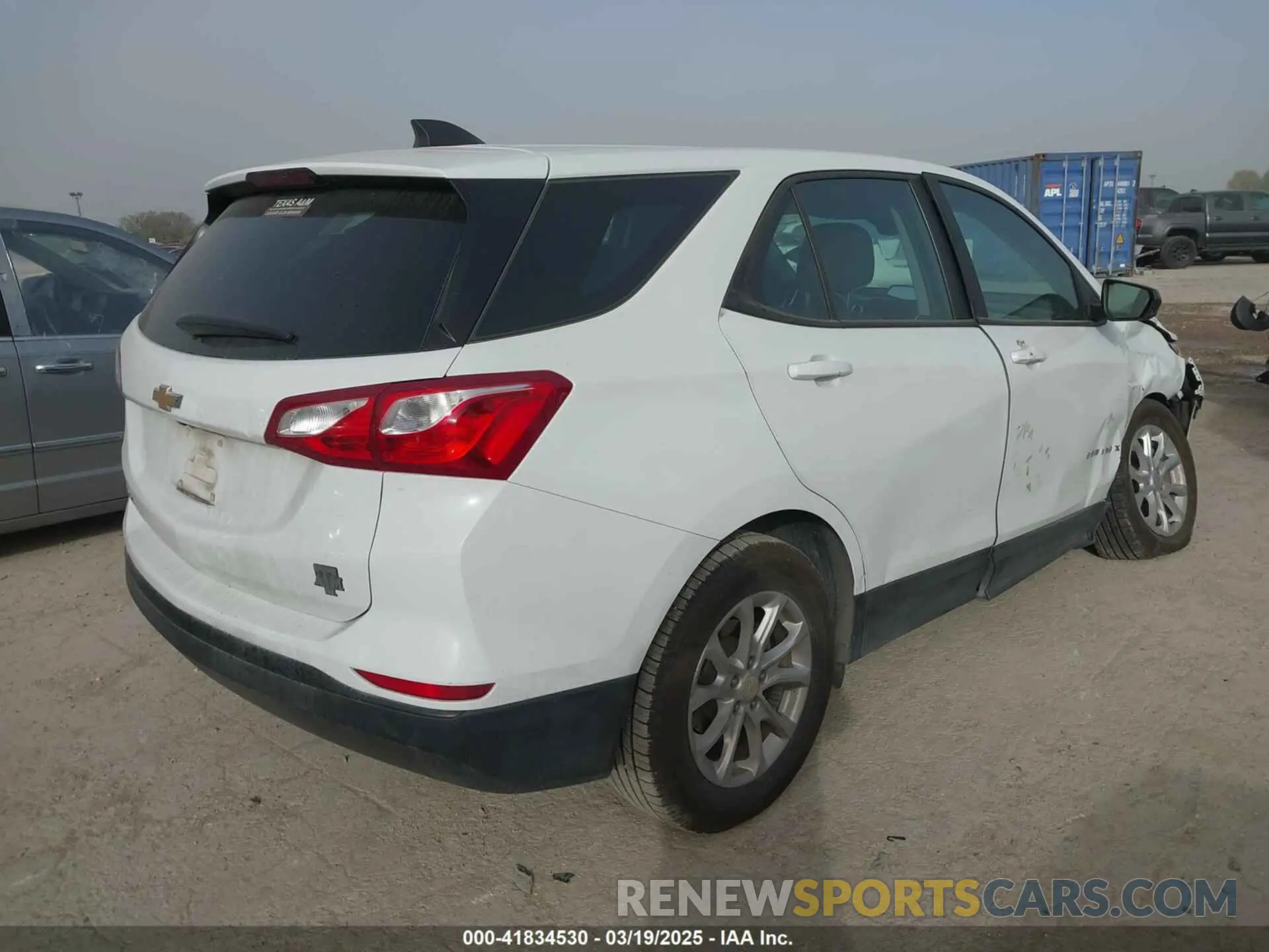 4 Photograph of a damaged car 3GNAXHEV0LS591907 CHEVROLET EQUINOX 2020