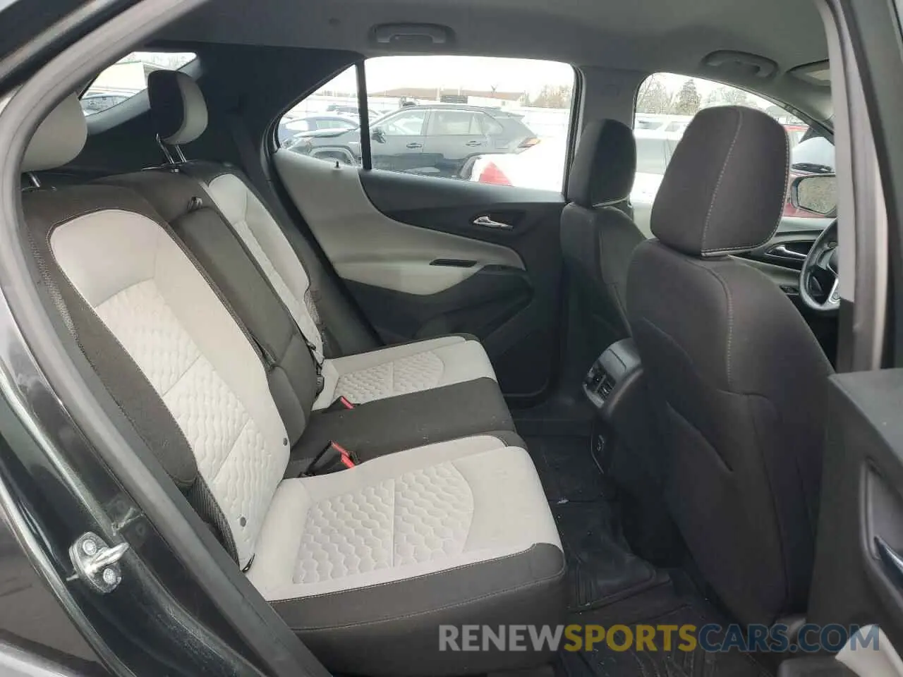 11 Photograph of a damaged car 3GNAXHEV0LS632150 CHEVROLET EQUINOX 2020