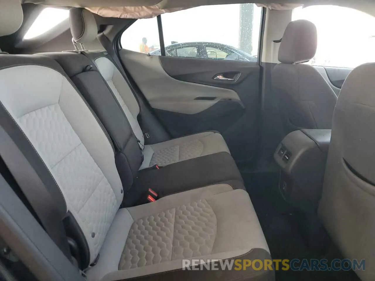 11 Photograph of a damaged car 3GNAXHEV0LS634190 CHEVROLET EQUINOX 2020