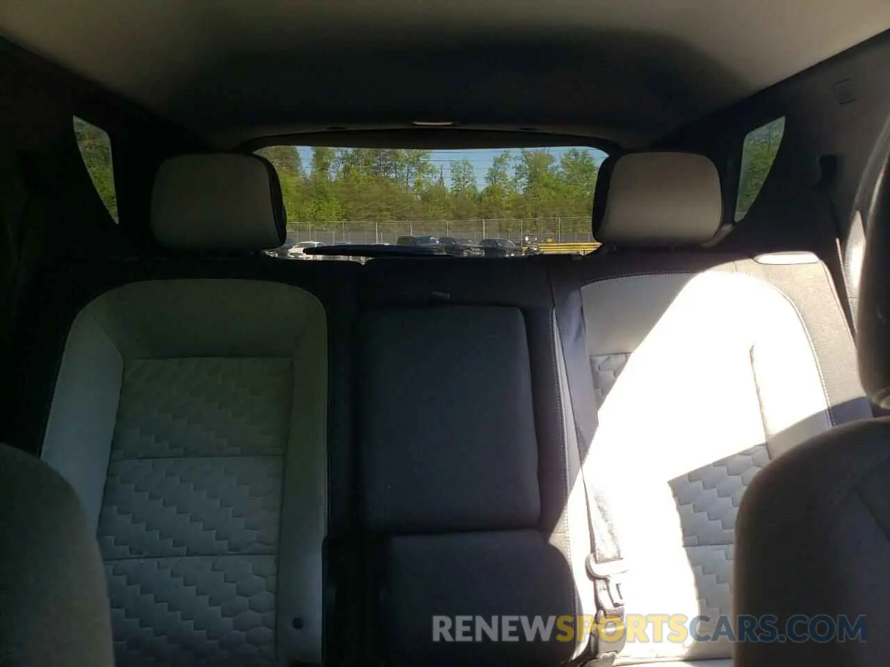 10 Photograph of a damaged car 3GNAXHEV0LS666170 CHEVROLET EQUINOX 2020