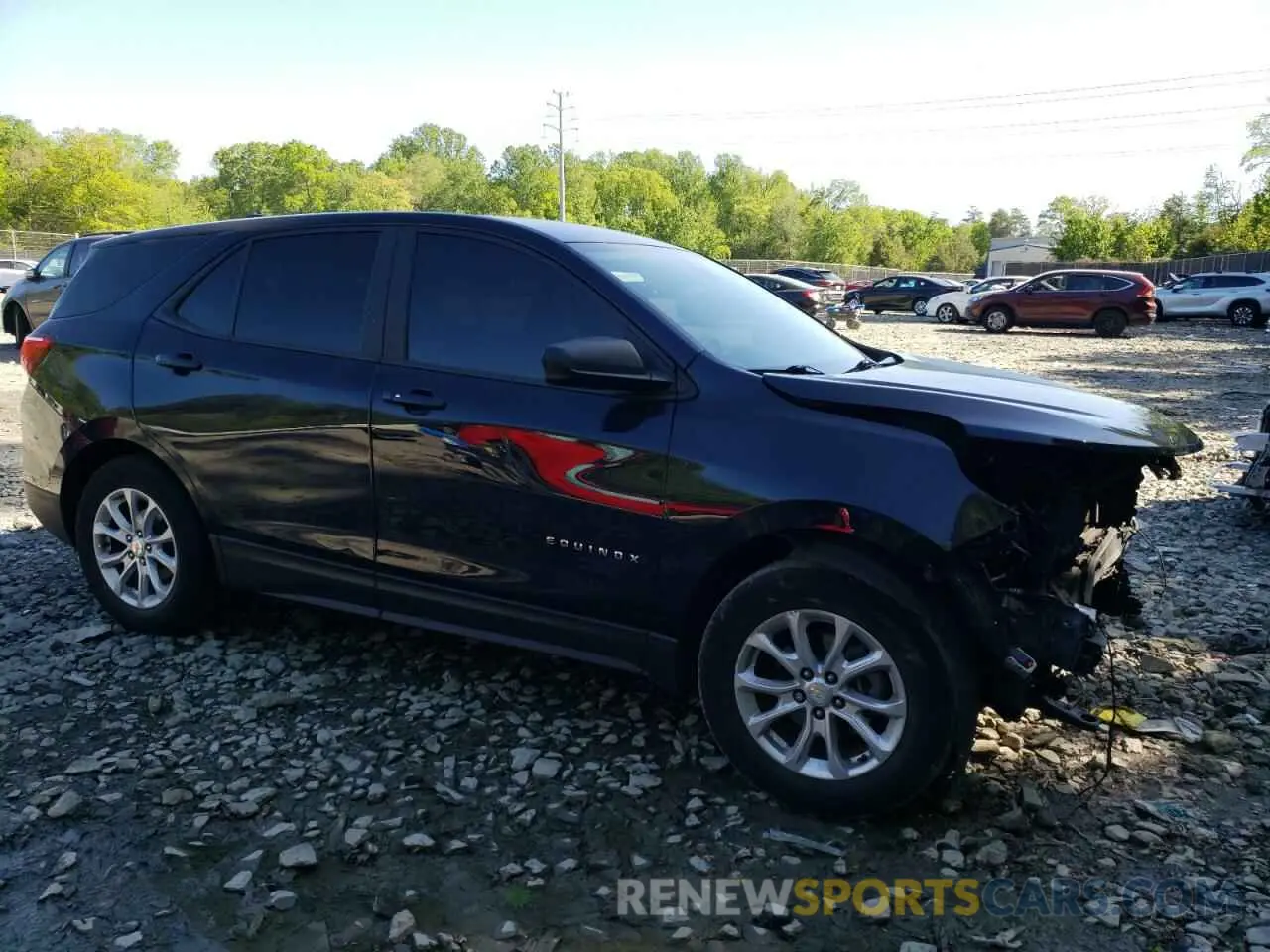 4 Photograph of a damaged car 3GNAXHEV0LS666170 CHEVROLET EQUINOX 2020