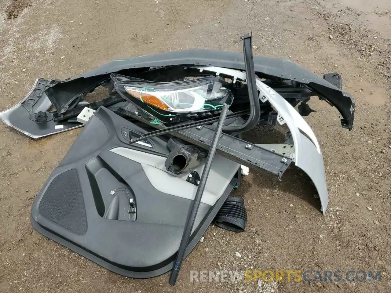 13 Photograph of a damaged car 3GNAXHEV0LS703489 CHEVROLET EQUINOX 2020