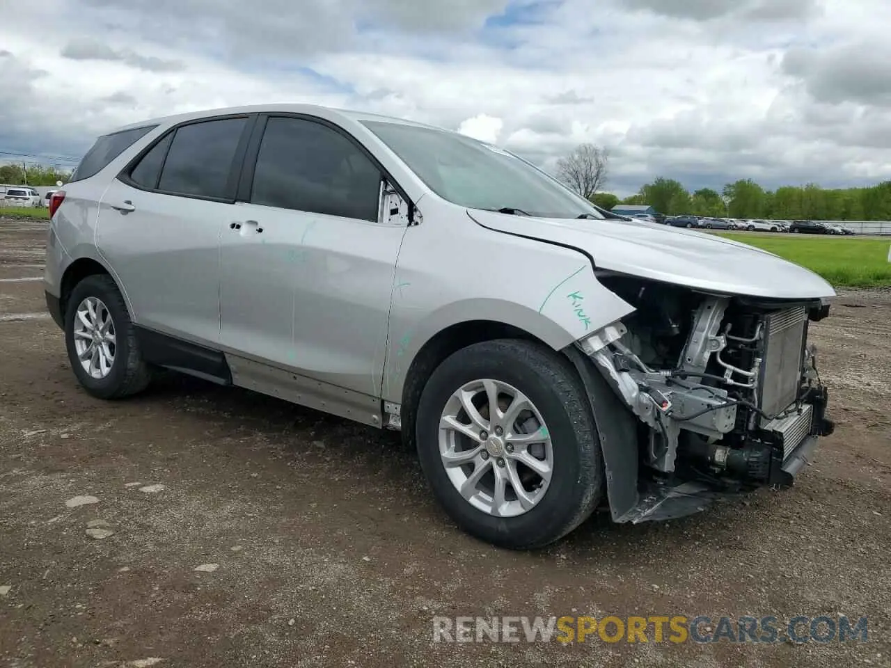 4 Photograph of a damaged car 3GNAXHEV0LS703489 CHEVROLET EQUINOX 2020