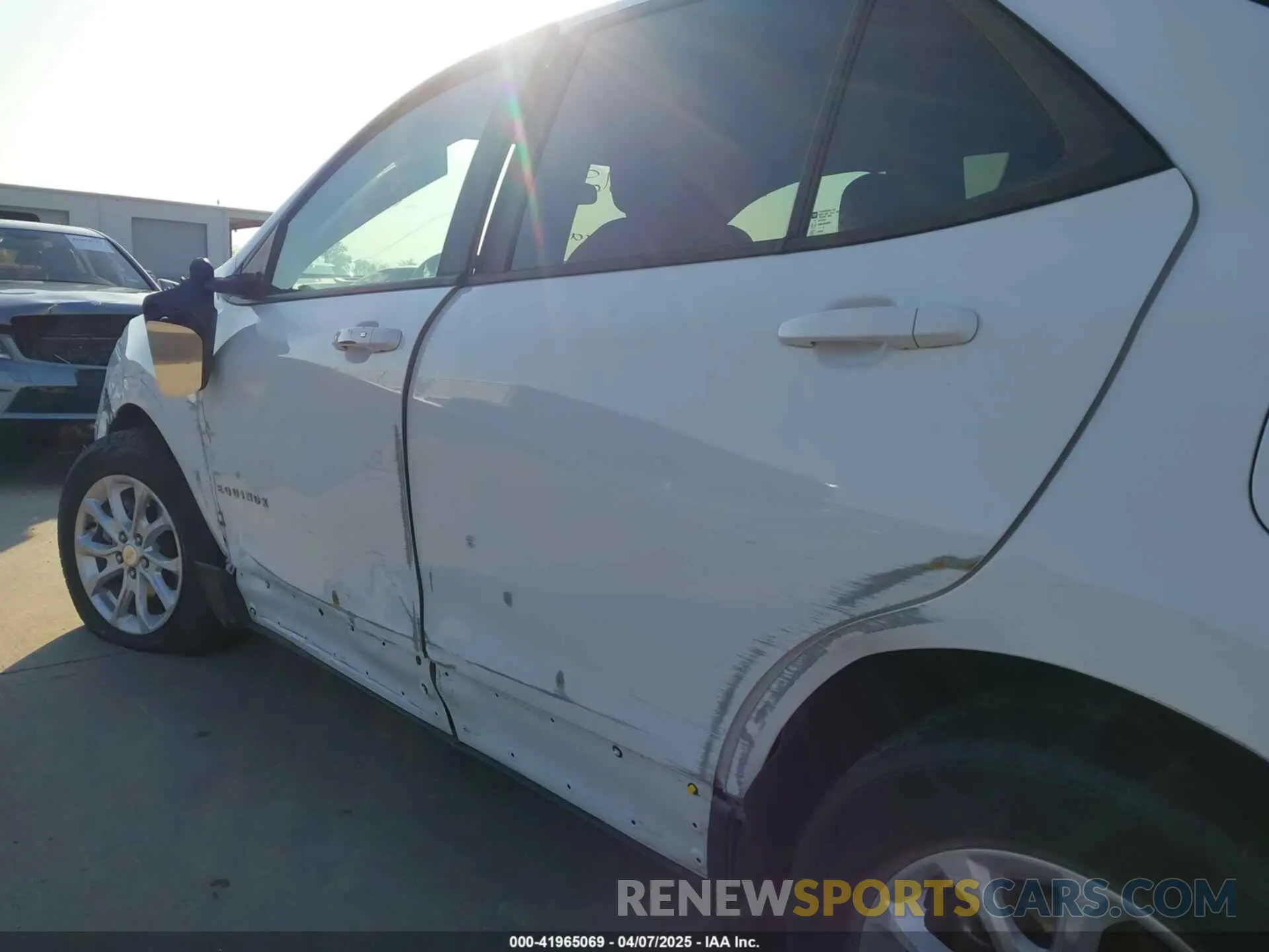 19 Photograph of a damaged car 3GNAXHEV0LS703895 CHEVROLET EQUINOX 2020