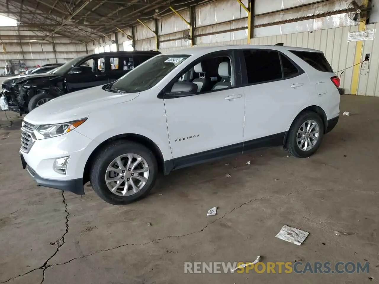1 Photograph of a damaged car 3GNAXHEV1LS506122 CHEVROLET EQUINOX 2020