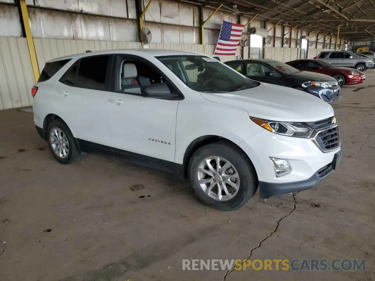 4 Photograph of a damaged car 3GNAXHEV1LS506122 CHEVROLET EQUINOX 2020