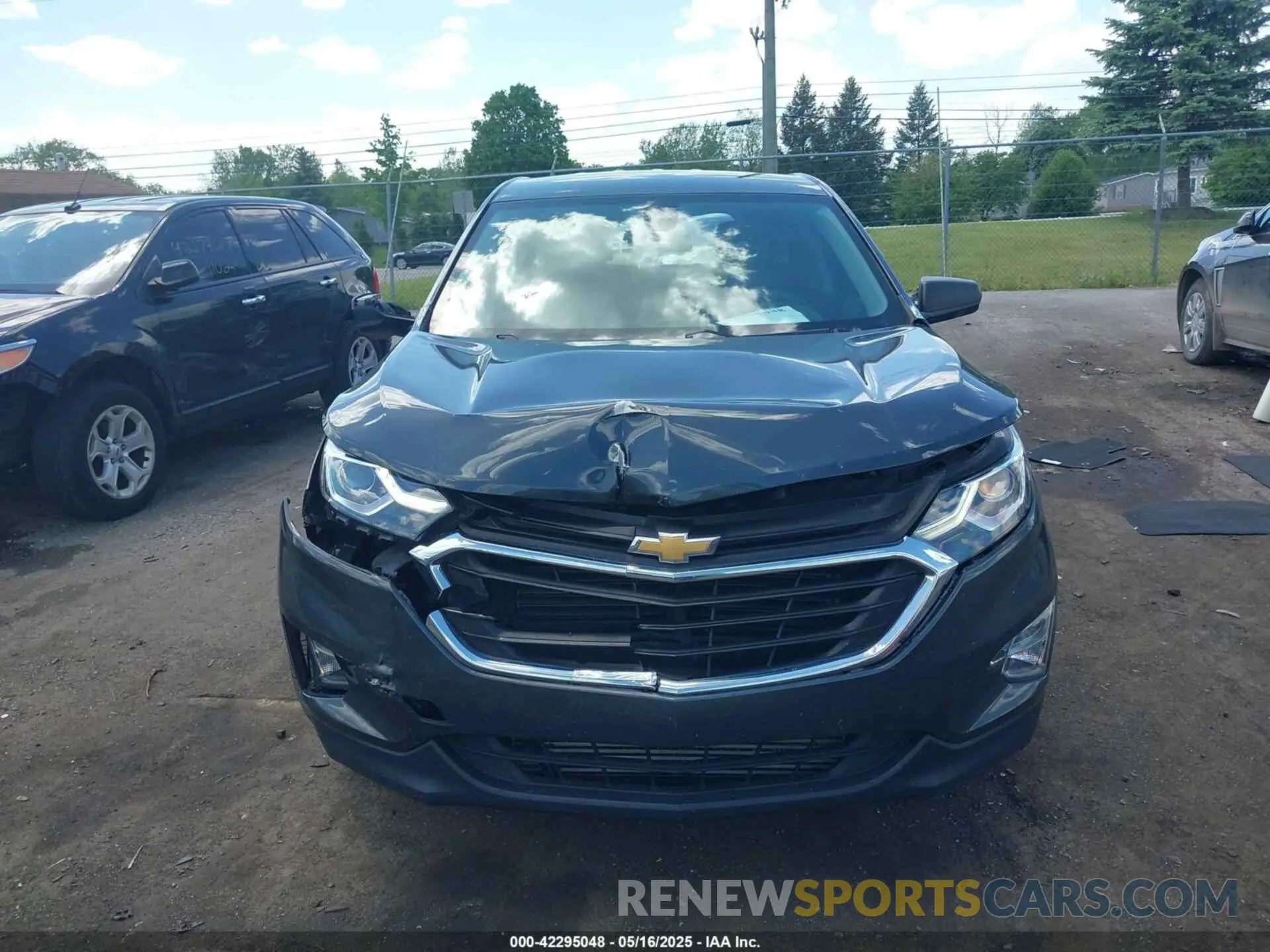 11 Photograph of a damaged car 3GNAXHEV1LS553151 CHEVROLET EQUINOX 2020